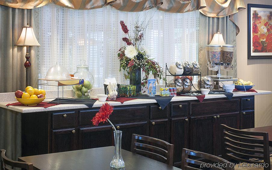 Holiday Inn Express Hotel & Suites Youngstown North-Warren/Niles By Ihg Restoran fotoğraf