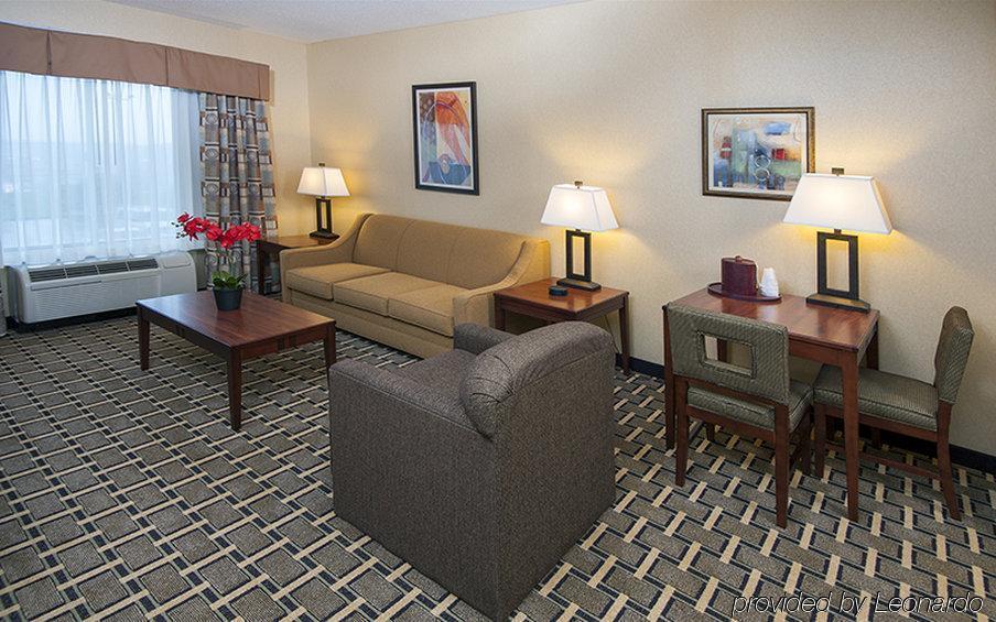 Holiday Inn Express Hotel & Suites Youngstown North-Warren/Niles By Ihg Oda fotoğraf