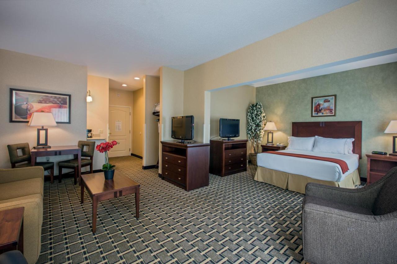 Holiday Inn Express Hotel & Suites Youngstown North-Warren/Niles By Ihg Dış mekan fotoğraf